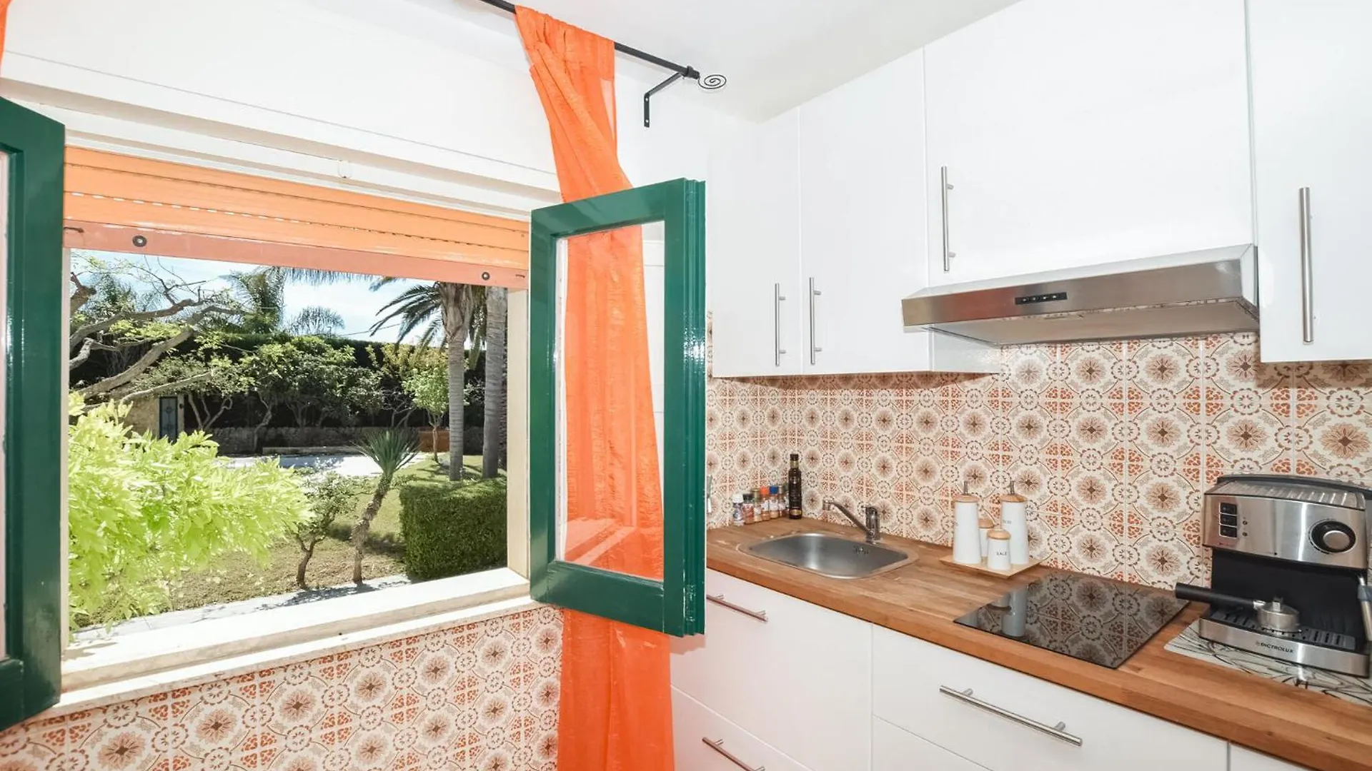 Dom wakacyjny Beautiful Home In Chiaramonte Gulfi With Wifi